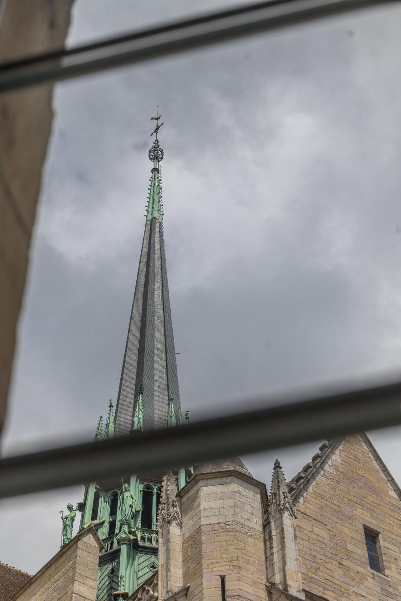 La Suite Indivio - Appartement Standing Vue Cathedrale Dijon Kültér fotó